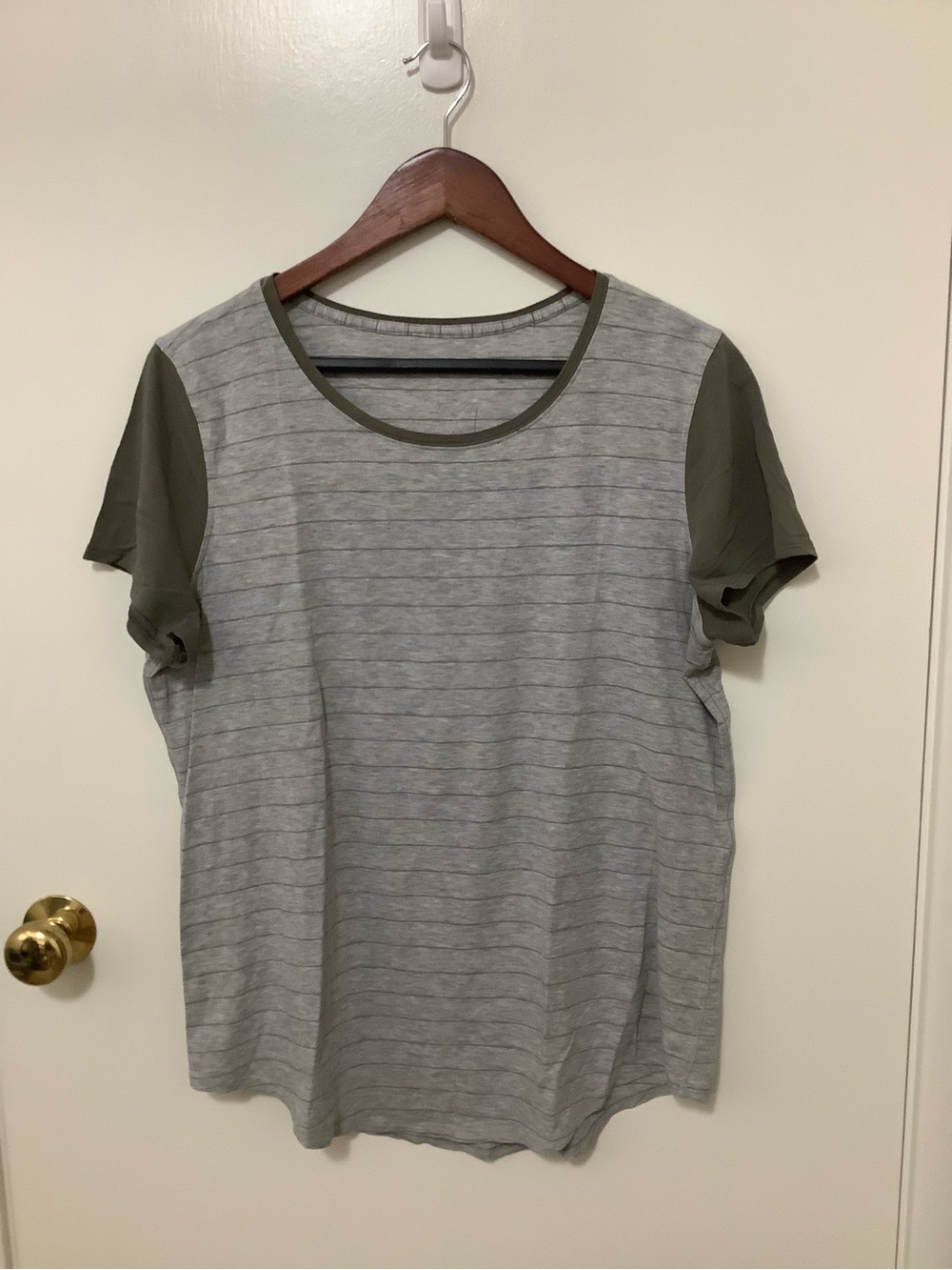 Lululemon Love Crew III - Size 12